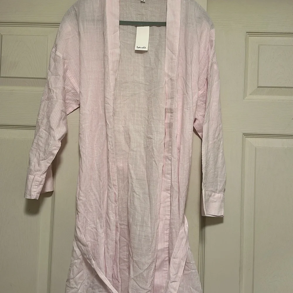 Splendid white and pink robe
